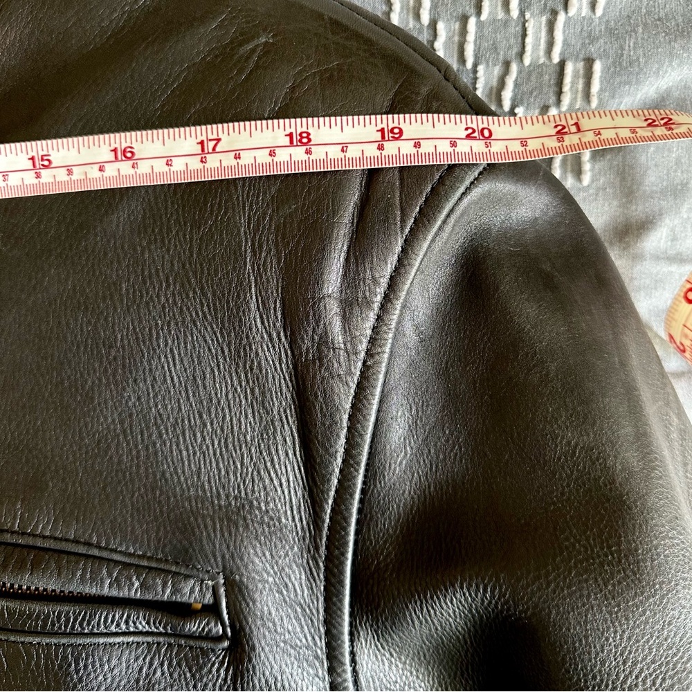IK black Leather motorcycle jacket, in excellent condition, unisex size 48. - Picture 10 of 16